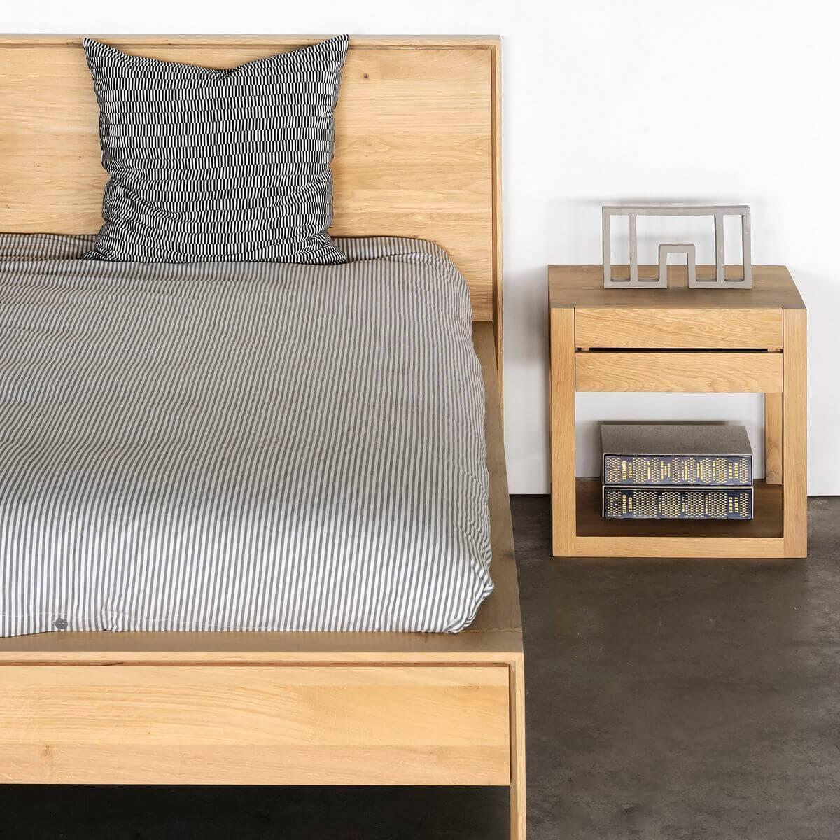 AZUR by Ethnicraft Table de chevet