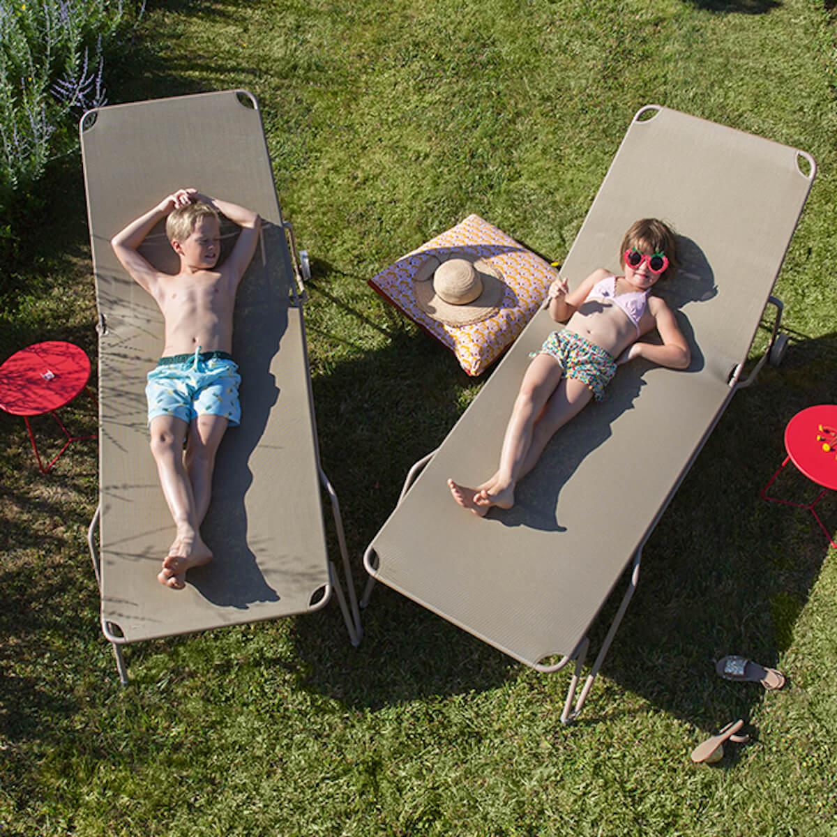 Bain de soleil HARRY Fermob stereo carbone