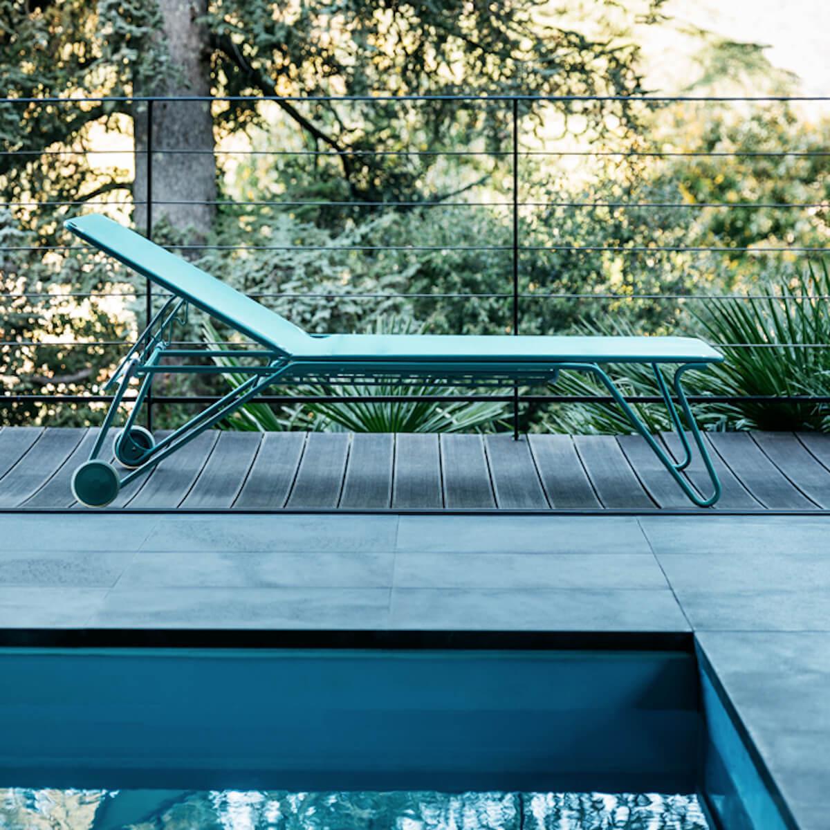 Bain de soleil HARRY Fermob stereo gris argile