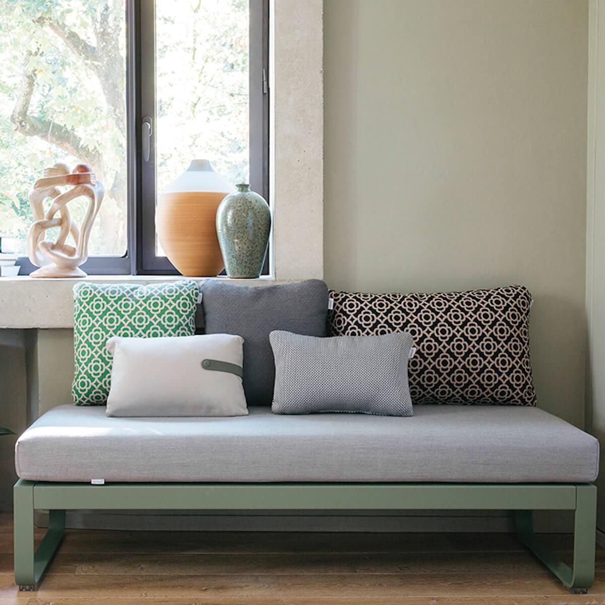 Banquette 2 places BELLEVIE Fermob vert cèdre-Blanc grisé