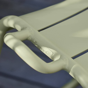 Bureau d'appoint à bascule ADADESK Fermob blanc coton