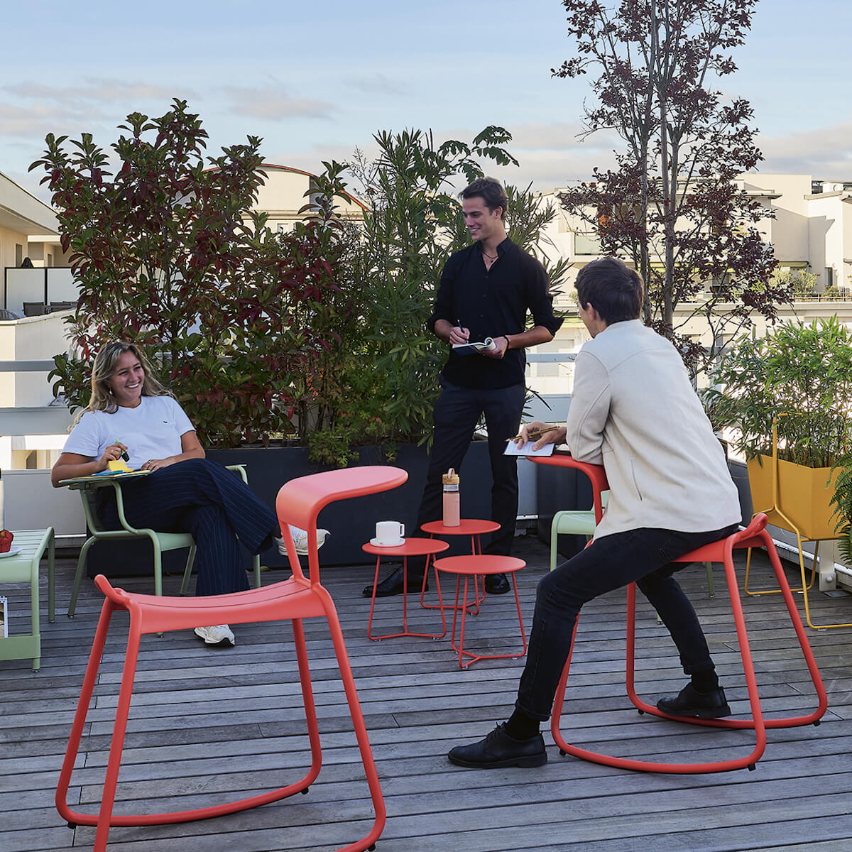 Bureau d'appoint à bascule ADADESK Fermob vert cèdre