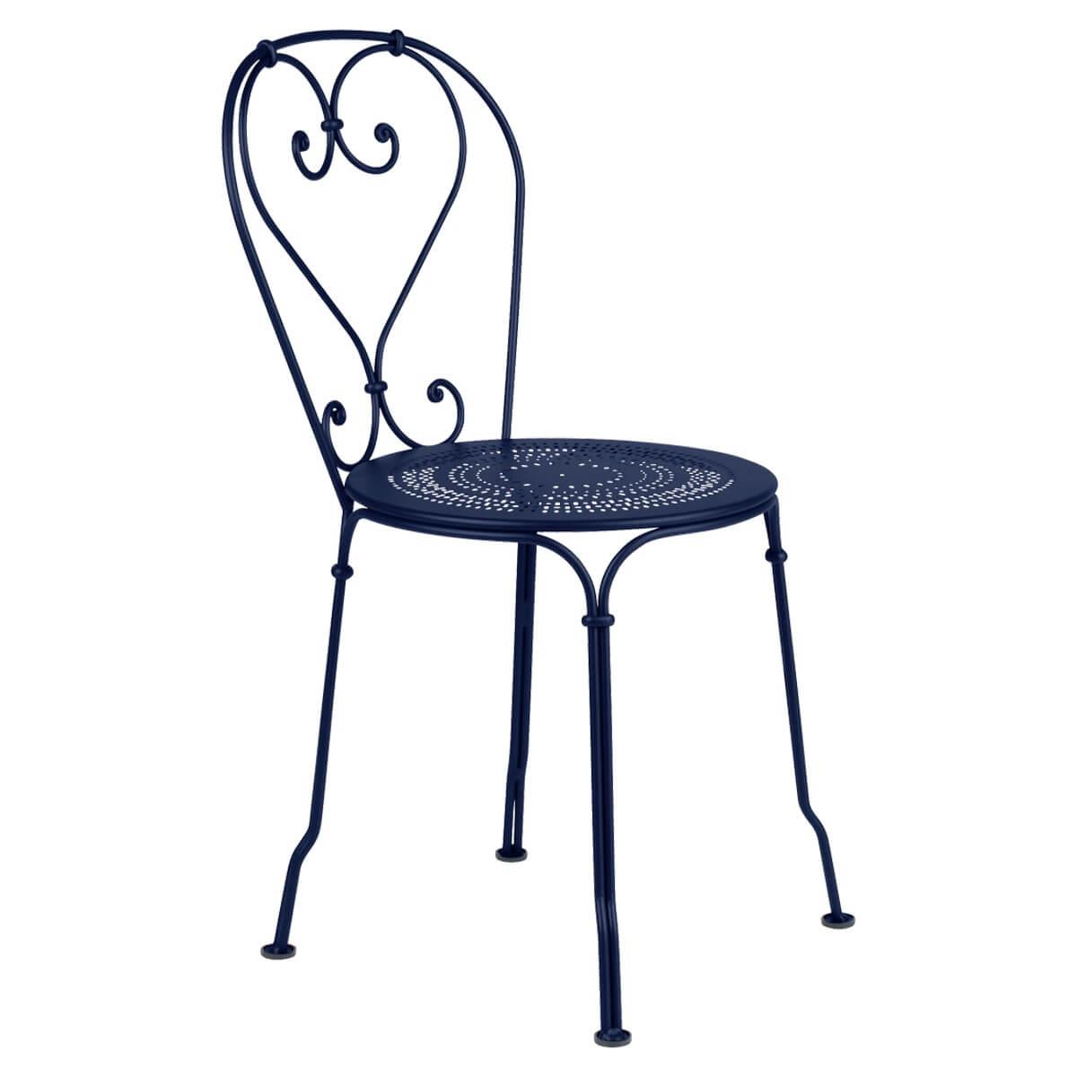 Chaise 1900 Fermob bleu abysse