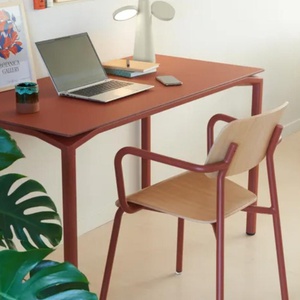 Chaise Bridge Chêne STUDIE Fermob Indoor cerise noire