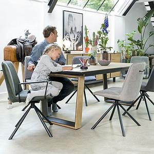 Chaise BRODY Henders & Hazel gris clair