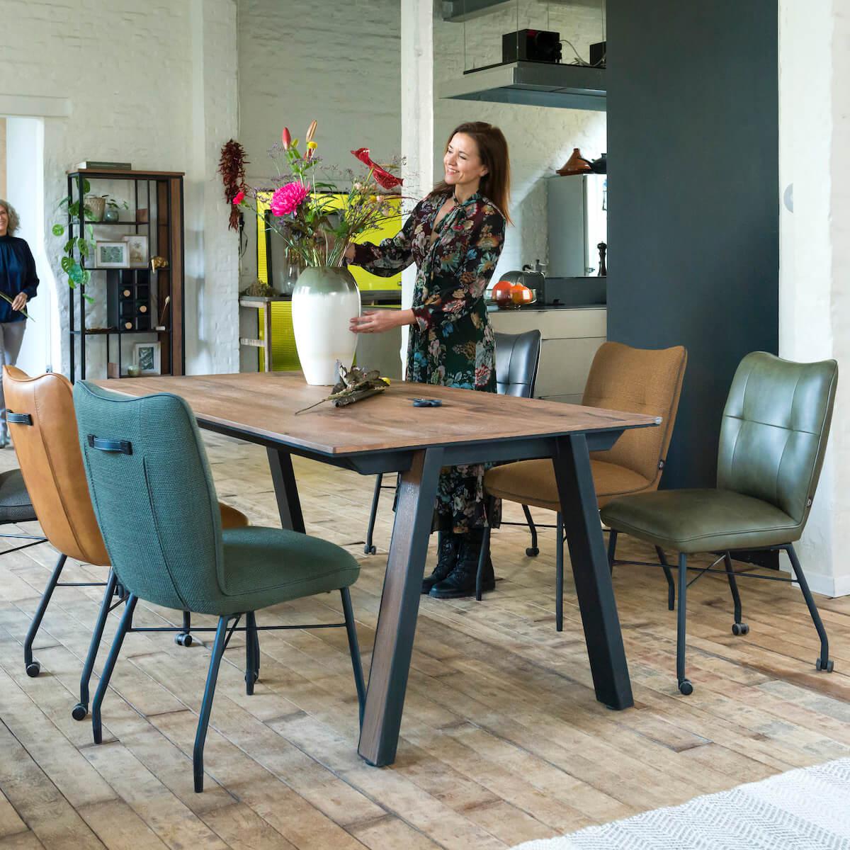 Chaise en cuir CHIARA Henders & Hazel vert