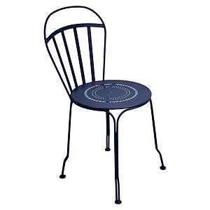 Chaise LOUVRE Fermob bleu abysse