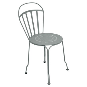 Chaise LOUVRE Fermob gris lapilli