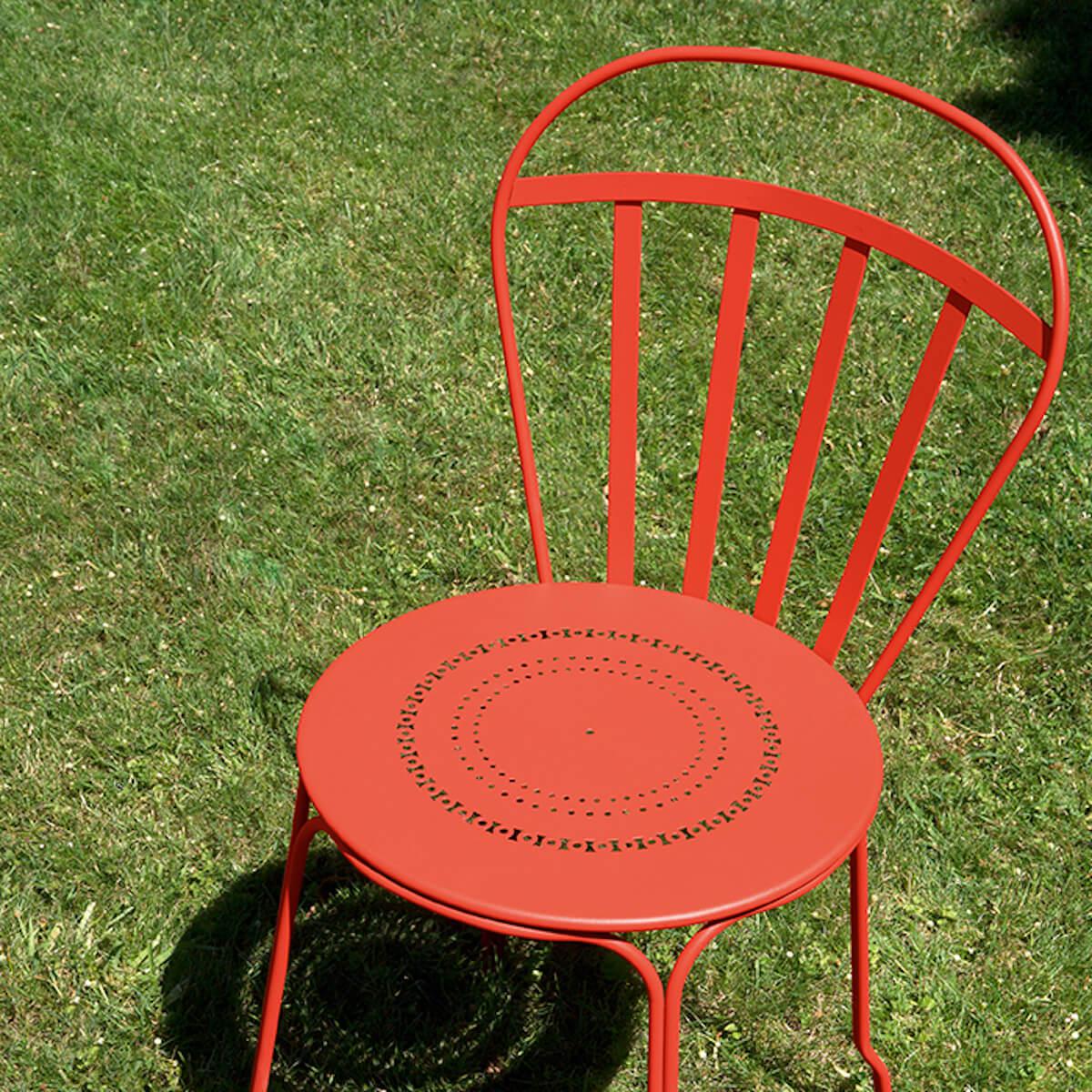 Chaise LOUVRE Fermob rouge ocre