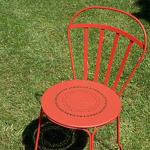 Chaise LOUVRE Fermob rouge ocre
