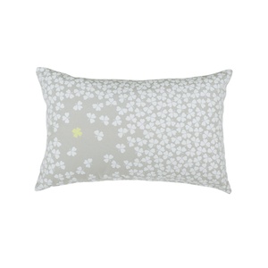 Coussin 68x44cm TREFLE Fermob gris argile