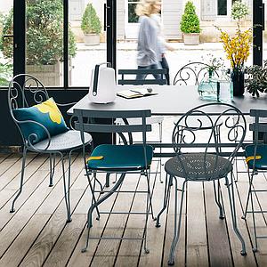 Fauteuil MONTMARTRE Fermob bleu acapulco