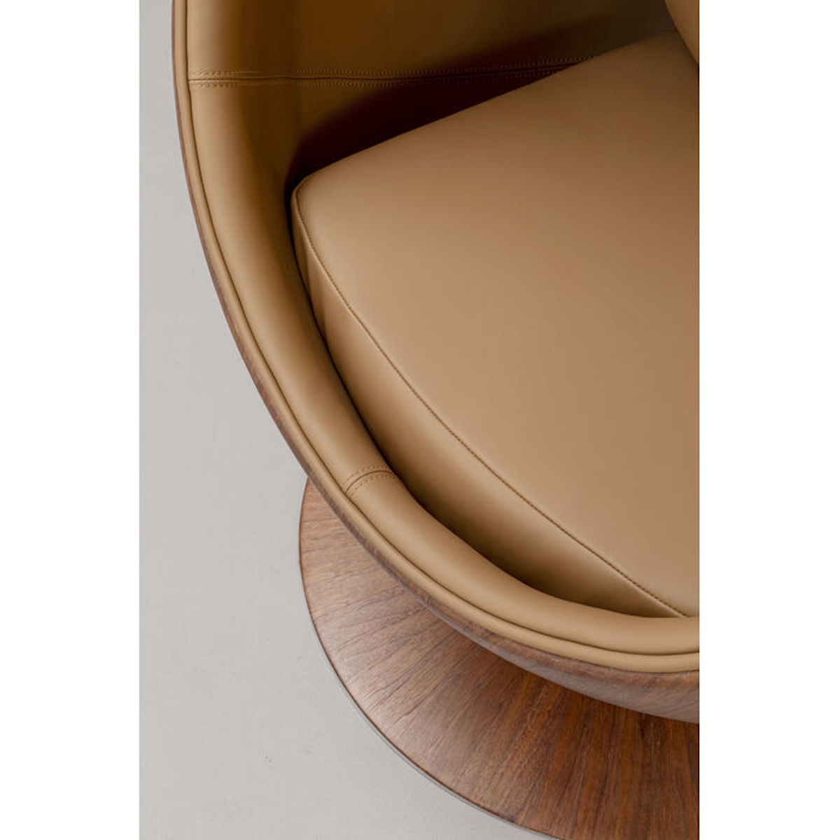 Fauteuil pivotant EYE BALL Kare Design noyer