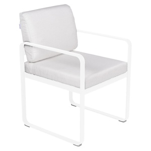 Fauteuil repas BELLEVIE Fermob blanc coton-blanc grisé