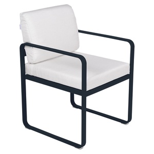 Fauteuil repas BELLEVIE Fermob bleu abysse-blanc grisé