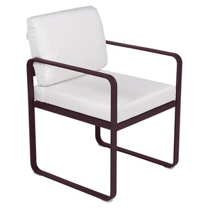 Fauteuil repas BELLEVIE Fermob cerise noire-blanc grisé
