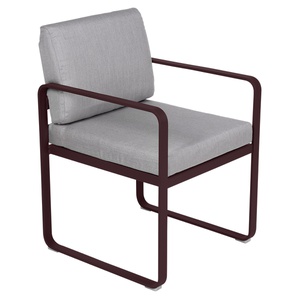 Fauteuil repas BELLEVIE Fermob cerise noire-gris flanelle