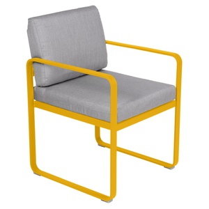 Fauteuil repas BELLEVIE Fermob miel NEW-gris flanelle