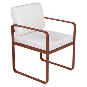 Fauteuil repas BELLEVIE Fermob ocre rouge-blanc grisé
