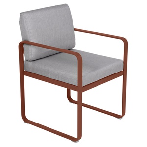 Fauteuil repas BELLEVIE Fermob ocre rouge-gris flanelle