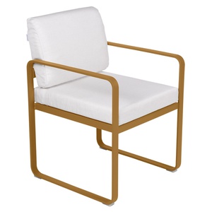 Fauteuil repas BELLEVIE Fermob pain d'épices-blanc grisé