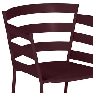 Fauteuil RYTHMIC Fermob cerise noir