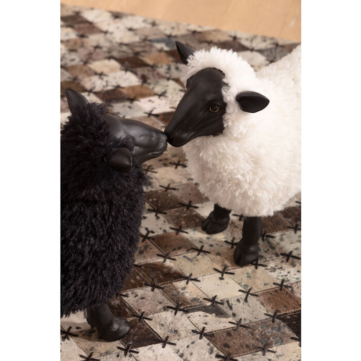 Figurine décorative 48cm BATHILDE Kare design noir