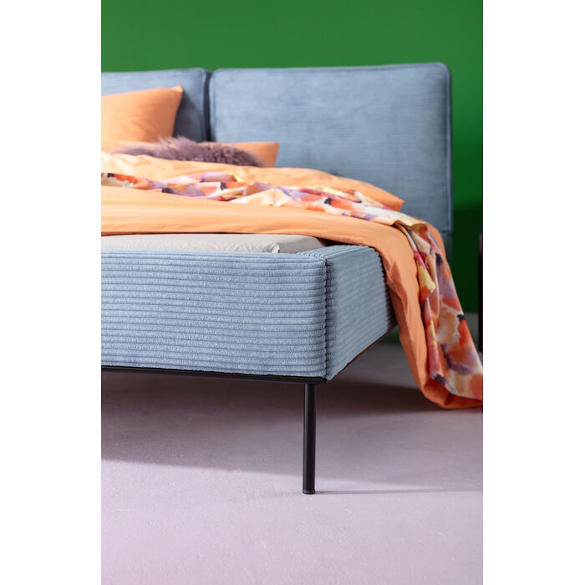 Lit 180x200cm EAST SIDE Kare Design velours cotelé bleu