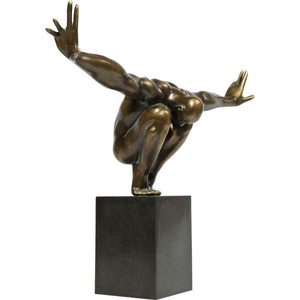 Objet de décoration 75cm ATHLET Kare Design bronze