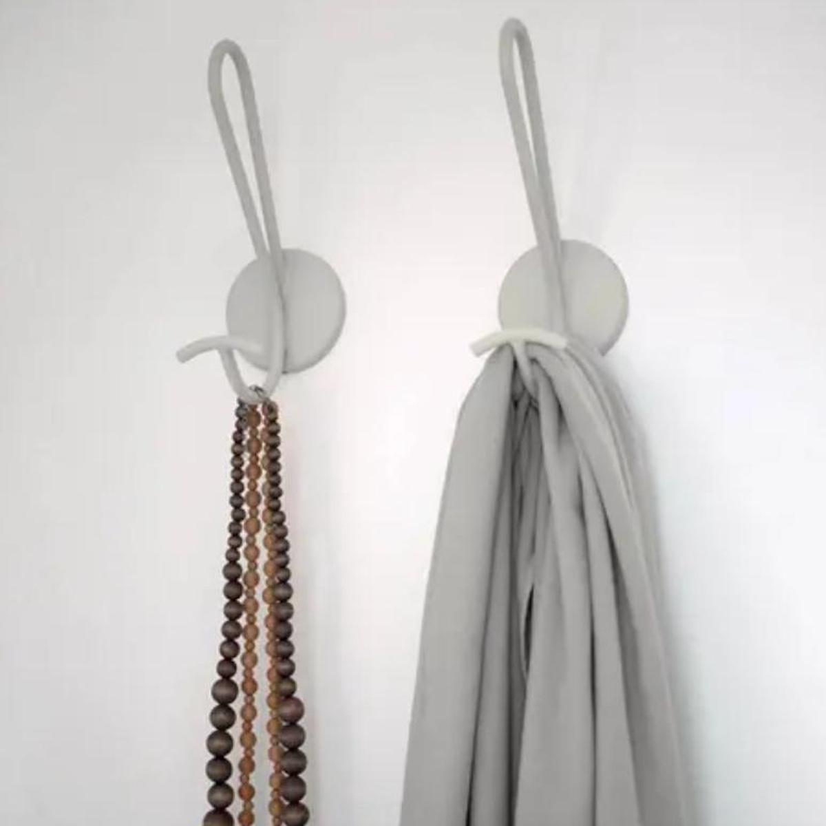Patère ACROBATE Fermob gris argile