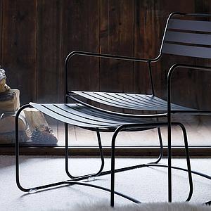 Repose pied SURPRISING Fermob bleu acapulco