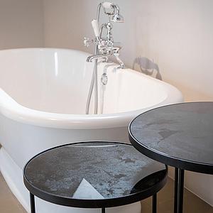 Set table d’appoint ronde NESTING Ethnicraft Charcoal