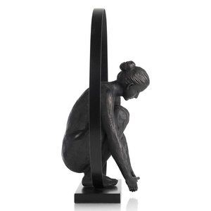 Statue 54cm CIRCLE LADY Coco Maison