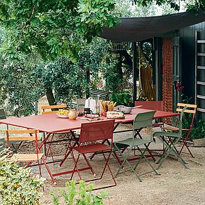 Table 128x128cm CARACTERE Fermob Vert tilleul