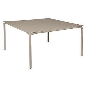 Table 140x140cm CALVI Fermob brun muscade