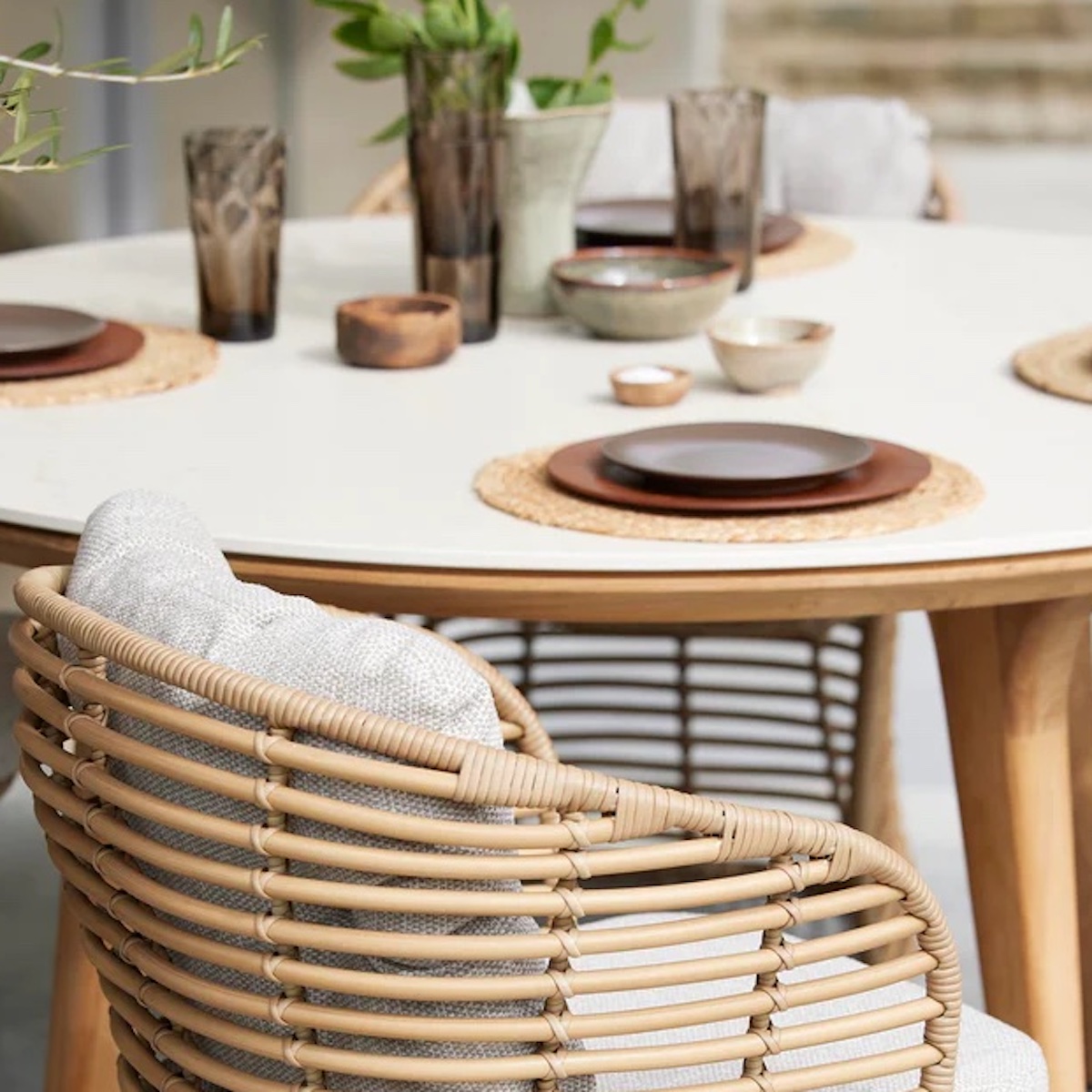 Table 144cm ASPECT Cane-line blanc