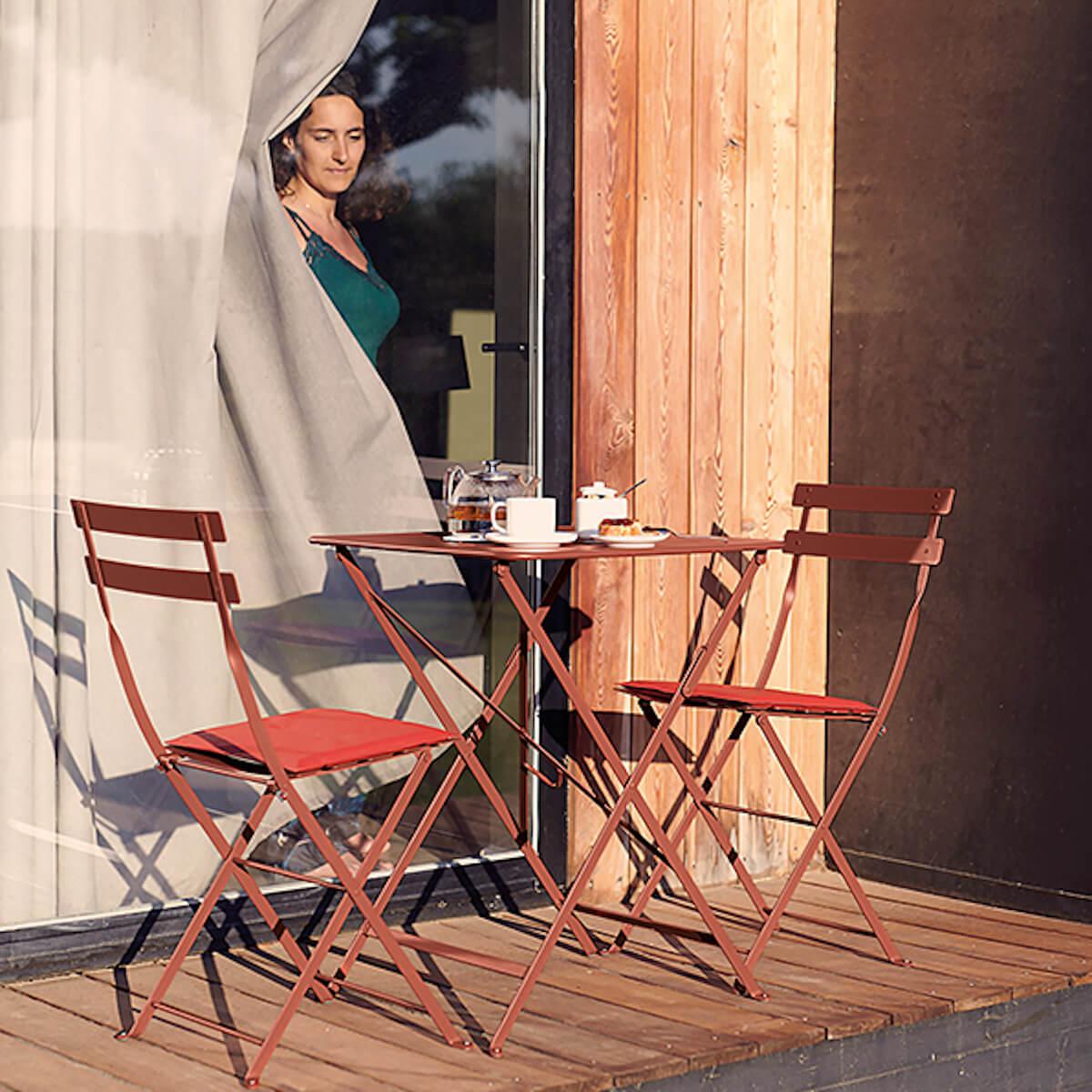 Table 57x57cm BISTRO Fermob blanc coton