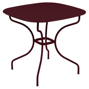 Table 82x82cm OPERA + Fermob cerise noir
