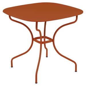Table 82x82cm OPERA + Fermob orange confite