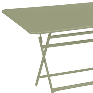 Table 90x128cm CARACTERE Fermob vert tilleul