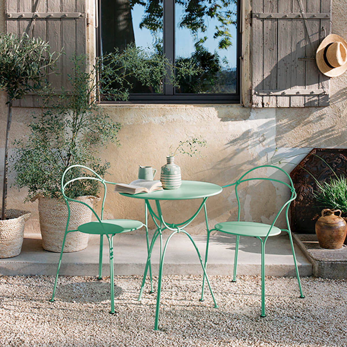 Table de jardin ronde 60cm AIRLOOP Fermob gris lapilli 