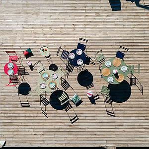 Table ronde 117cm BISTRO Fermob vert romarin